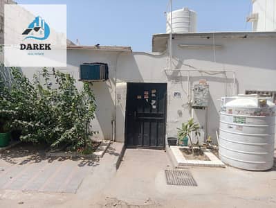 Own a traditional Arabic-style home at a prime location for a great price!