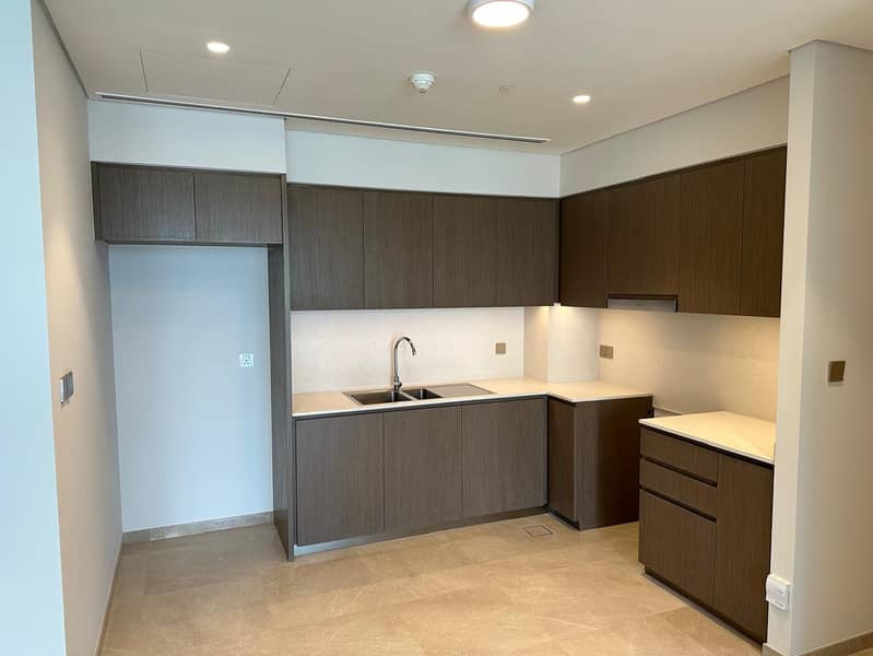 5 Kitchen. jpeg