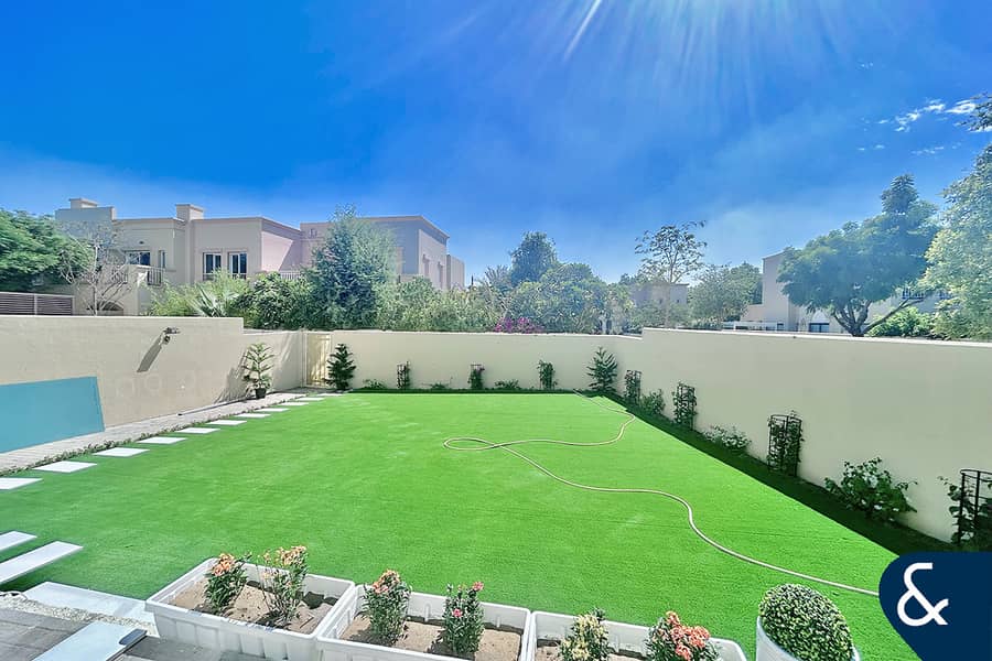 Springs 9 | Huge Plot | Corner Unit | 3E