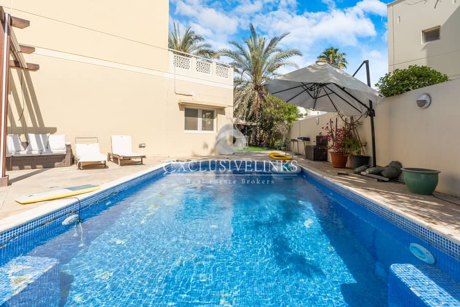 Corner Unit | Private Pool | Garden Corner Unit | Private Pool | Garden