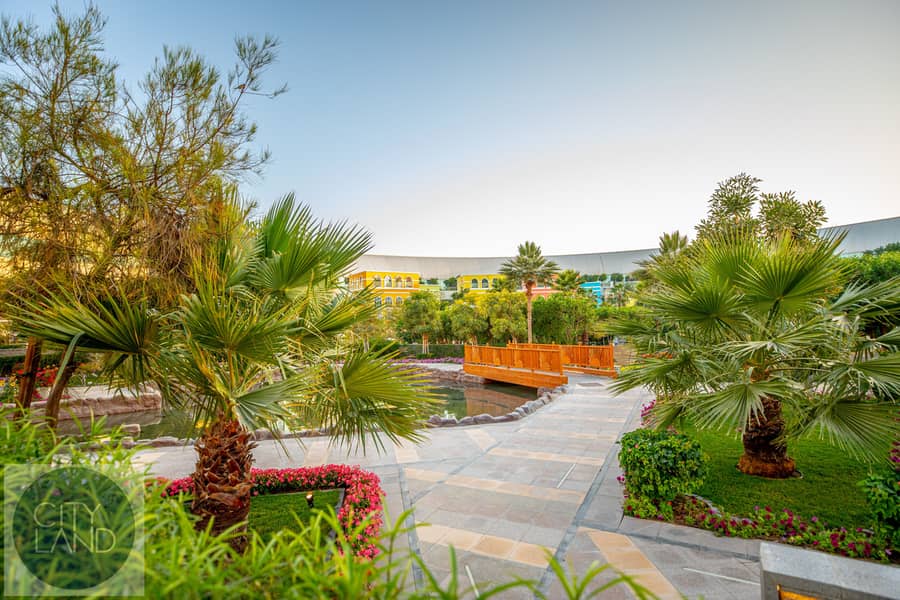 25 Garden-107. jpg