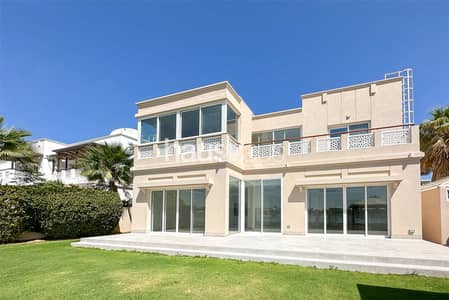 4 Bedroom Villa for Rent in The Lakes, Dubai - Upgraded | Extended | Lake View