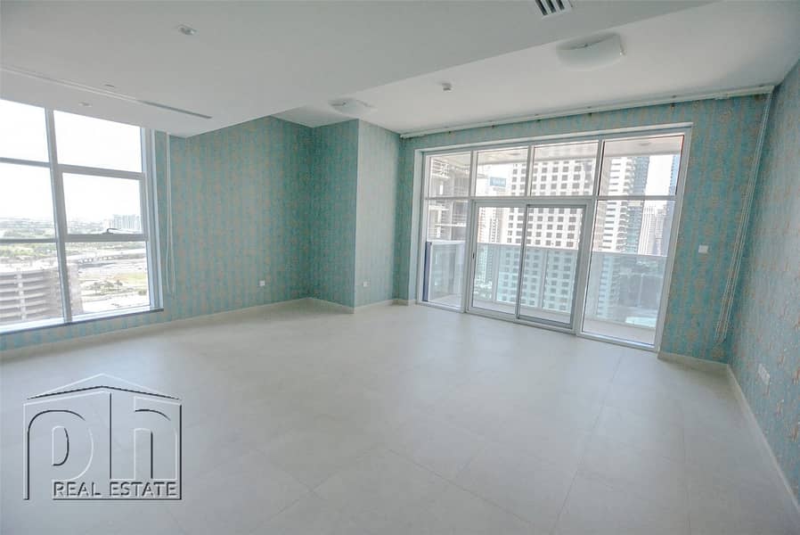 Large 2 Bedroom Apartment / Modern Finishings / Great Price