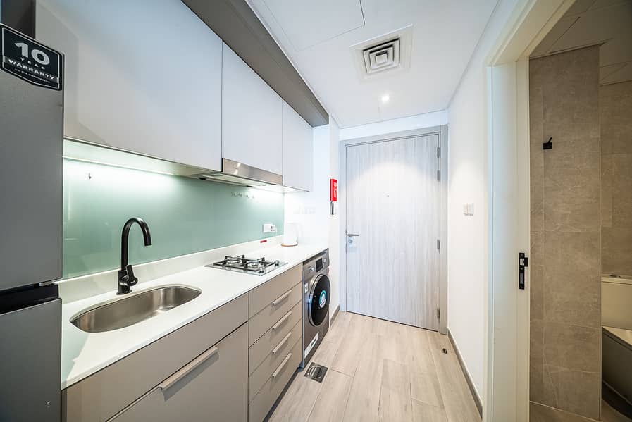 8 ZVE07839-HDR. jpg