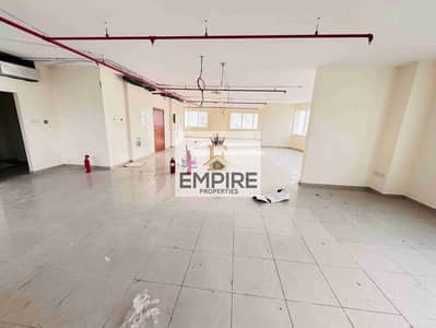 مکتب  للايجار في التعاون، الشارقة - IMG-20250528-WA0044. jpg