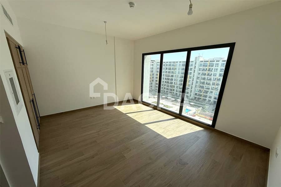 Furnished As Liked | Pool View | High Floor Furnished As Liked | Pool View | High Floor