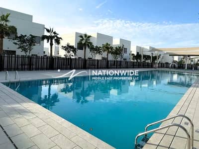 2 Bedroom Townhouse for Rent in Yas Island, Abu Dhabi - Perfectly Designed |Trendy Living |Full Amenities