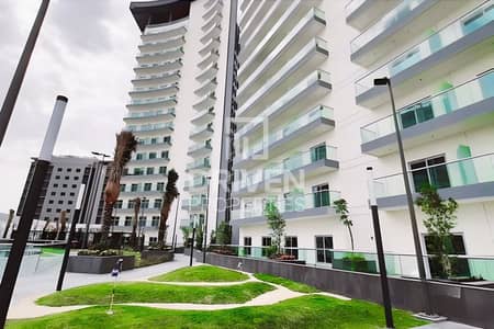 Studio for Sale in Dubai Science Park, Dubai - Best Value on the Market | Relaxed Living