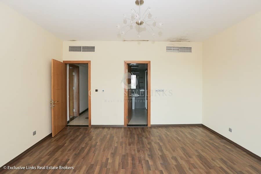 Huge 2 bedroom apartment in great location Huge 2 bedroom apartment in great location