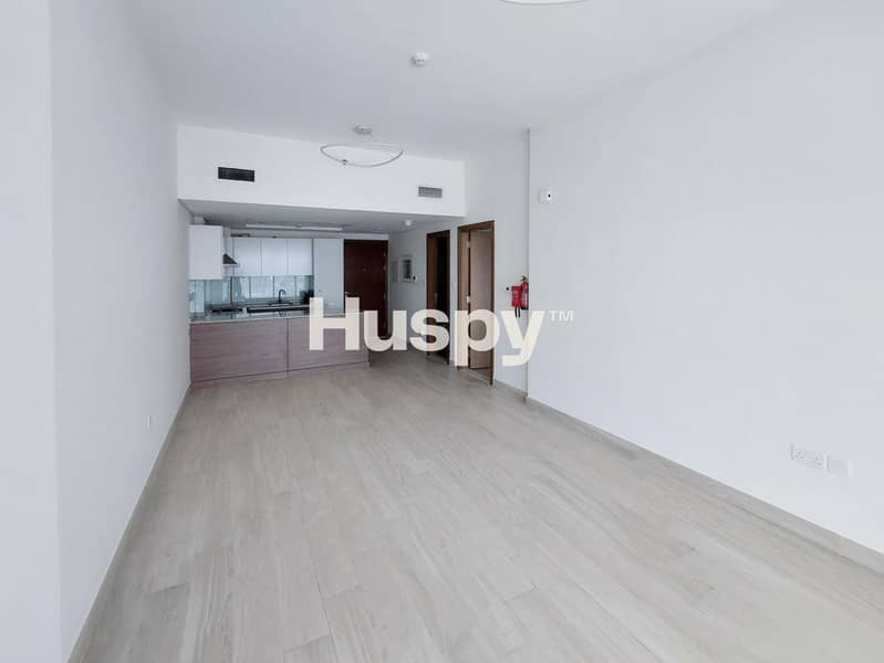 Mid Floor | Ready to Move In | Fitted Kitchen Mid Floor | Ready to Move In | Fitted Kitchen