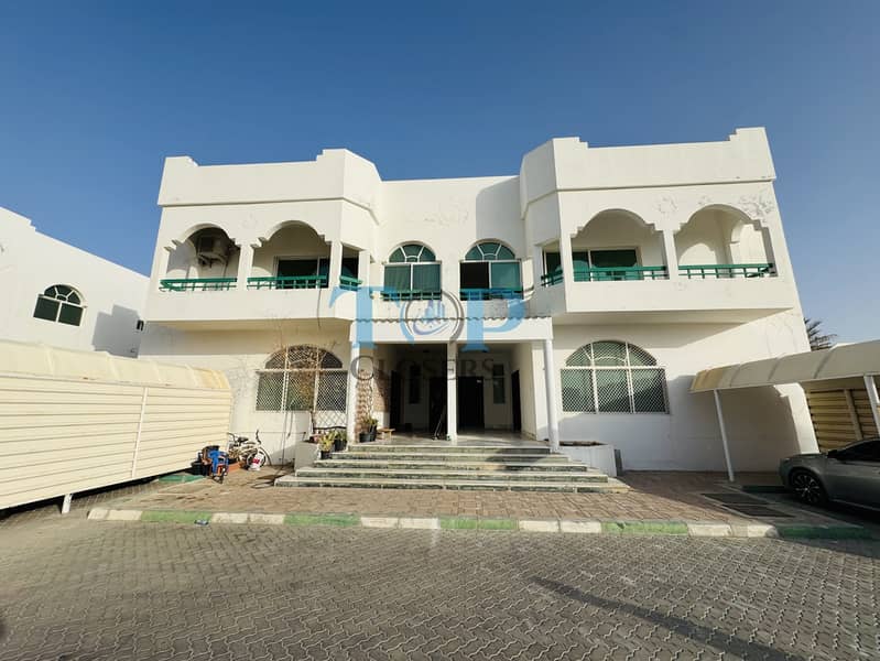 位于阿尔马拉克哈尼耶 4 卧室的别墅 70000 AED - 11780262 位于阿尔马拉克哈尼耶 4 卧室的别墅 70000 AED - 11780262