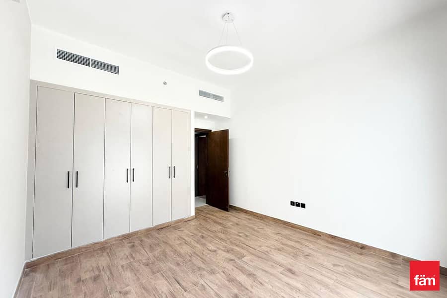 Close to Metro | Pool view | Brand New Close to Metro | Pool view | Brand New