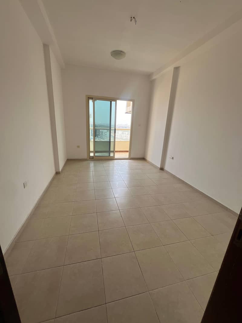 4 MASTER BEDROOM. jpeg