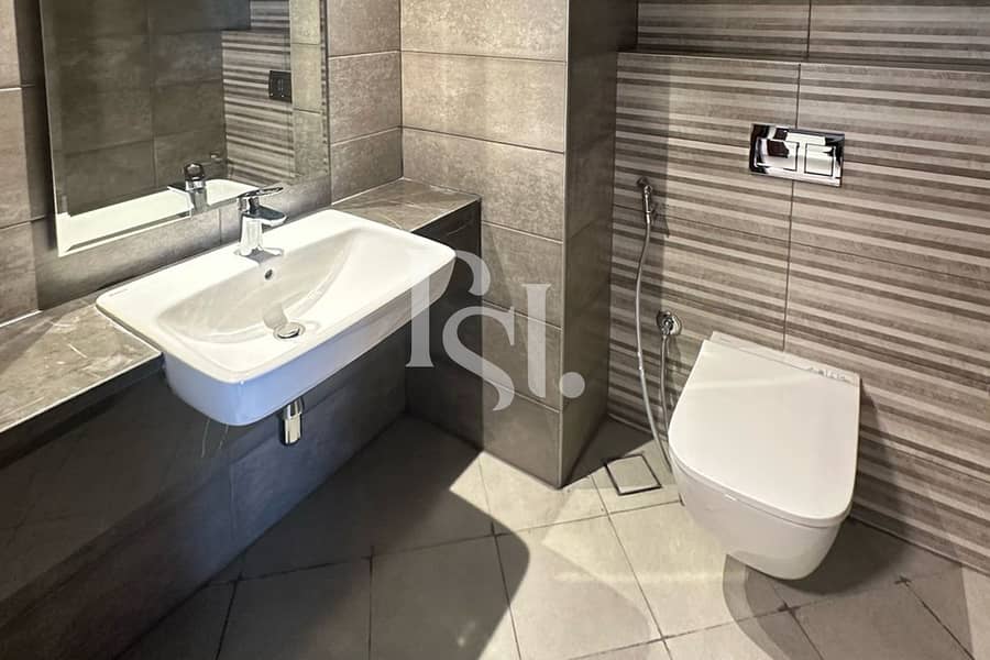 9 1BRM-Apt-AP187518-Ajwan-Tower-C-Al-Saadiyat-Island-Abu-Dhabi-UAE (9). jpg