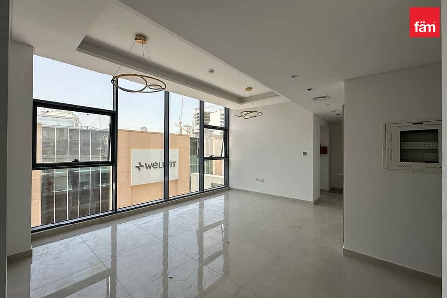 2BHK+maid+laundry+ big terrace in JVC. CIRCLE MALL 2BHK+maid+laundry+ big terrace in JVC. CIRCLE MALL