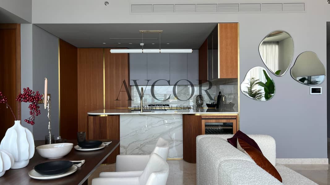 7 1 - Living Room - IMG_1327. jpg