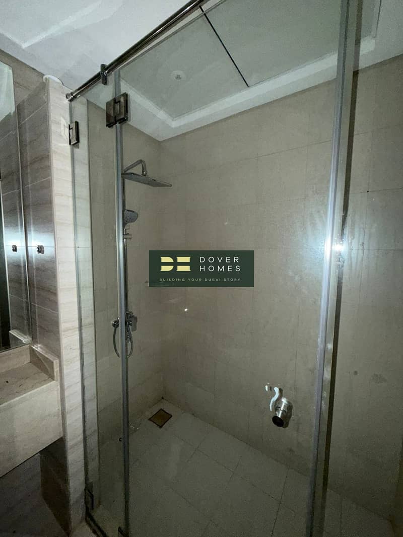 8 2bdd447d-12c3-49d5-886e-b0d7d6f68a42. jpg