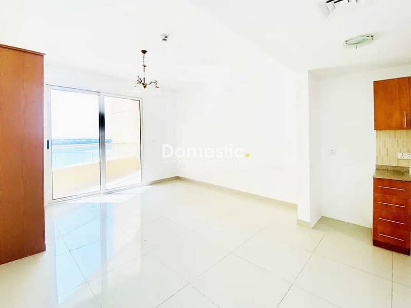 LAKE VIEW | COVERED PARKING | WITH BALCONY LAKE VIEW | COVERED PARKING | WITH BALCONY