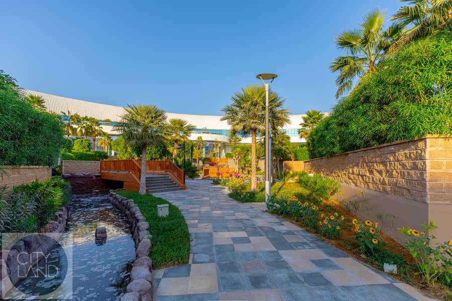 2 Garden-19. jpg