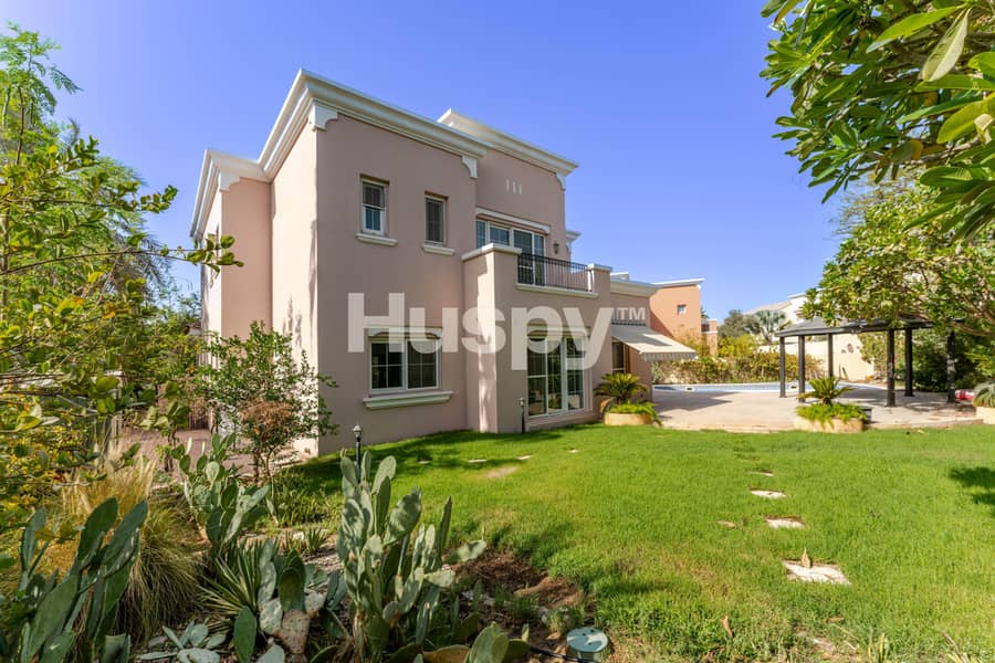 Landscaped | Private Pool | Close To Amenities Landscaped | Private Pool | Close To Amenities