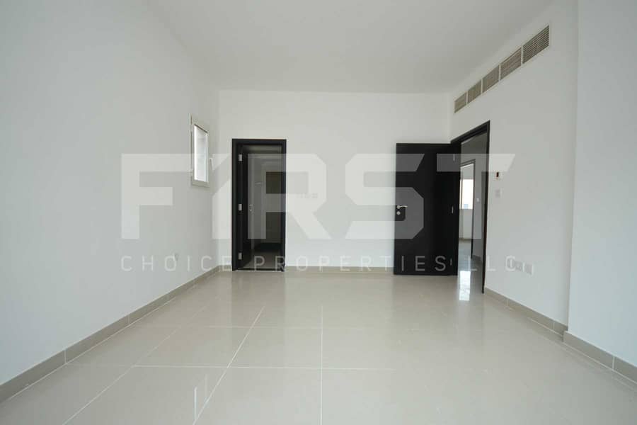 7 Internal Photo of 4 Bedroom Villa in Al Reef Villas Al Reef Abu Dhabi UAE 265.5 sq. m 2858 sq. ft (18). jpg