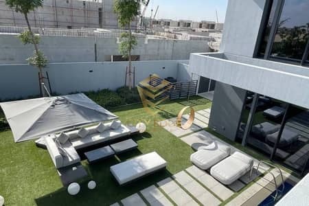 5 Bedroom Villa for Sale in Tilal City, Sharjah - signature near to HO Green 5br villa pool Elevatr