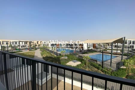 4 Bedroom Townhouse for Rent in Dubai South, Dubai - Pool Facing View | Huge Plot | Brand New