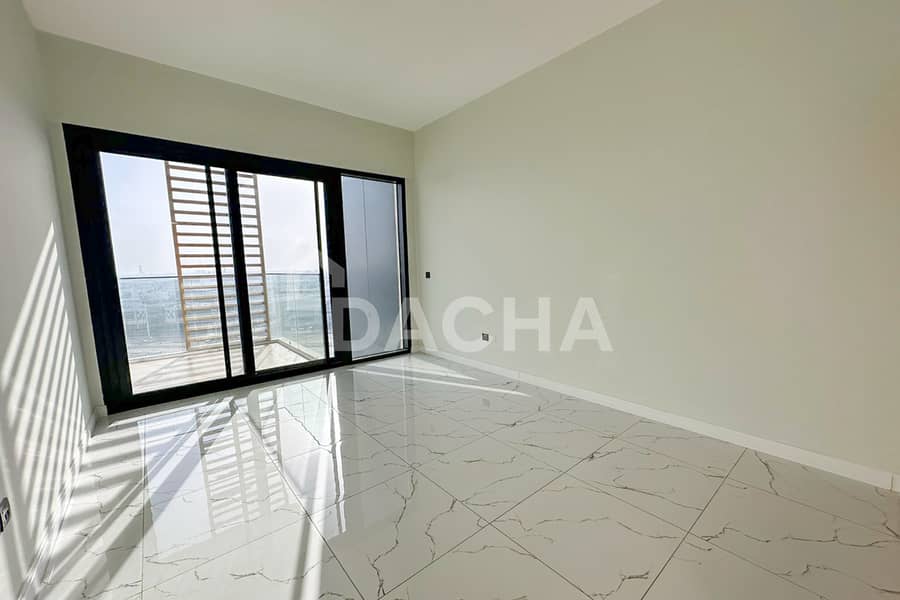 1 Min from Metro | High Floor | Sunset View 1 Min from Metro | High Floor | Sunset View