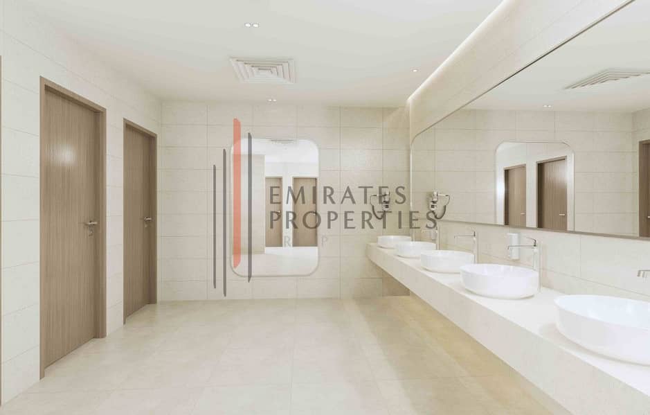 12 12-HEALTH-CLUB-BATHROOM-copy. jpg