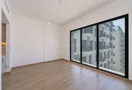 Studio for Rent in Town Square, Dubai - FITTED KITCHEN | CORNER UNIT WITH LARGE WINDOWS