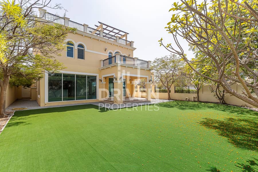 Вилла в Джумейра Парк,Дистрикт 9, 4 cпальни, 375000 AED - 11784255 Вилла в Джумейра Парк,Дистрикт 9, 4 cпальни, 375000 AED - 11784255