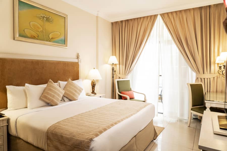 2 MERCURE DUBAI Bedroom 004. jpg