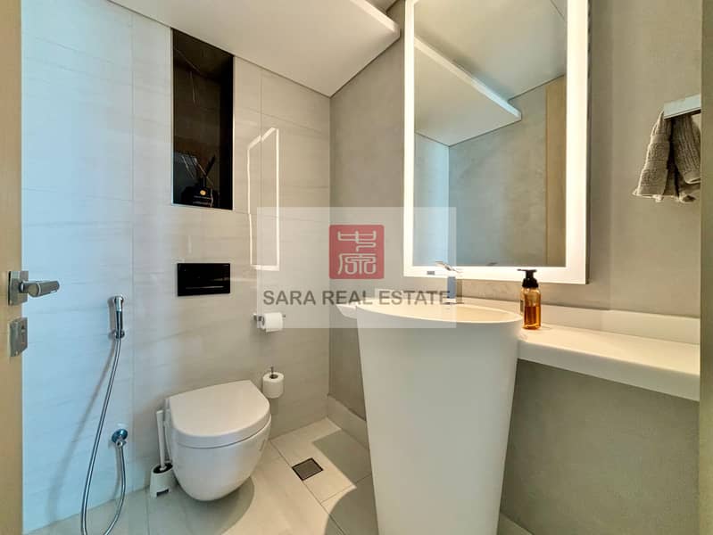 16 2.0 Guest Toilet. JPG