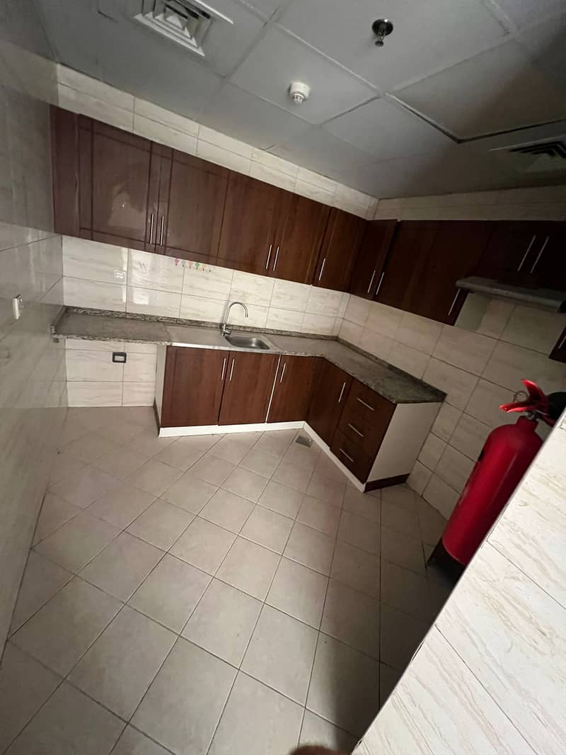 9 kitchen2 - Copy (2). jpeg