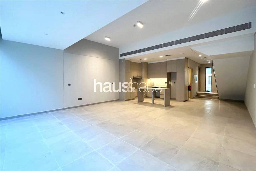 Extended Living Room | Vacant | New Extended Living Room | Vacant | New