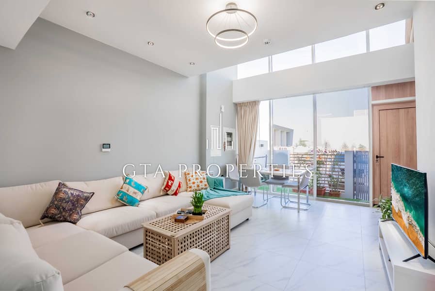 Corner Unit | Ready To Move | Spacious Corner Unit | Ready To Move | Spacious