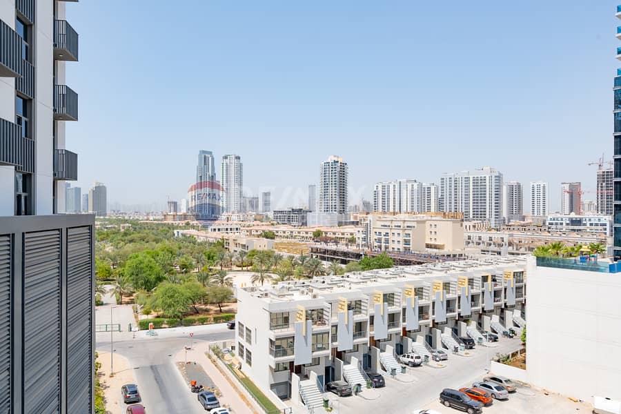 Community View | Ready to move | Spacious Unit Community View | Ready to move | Spacious Unit