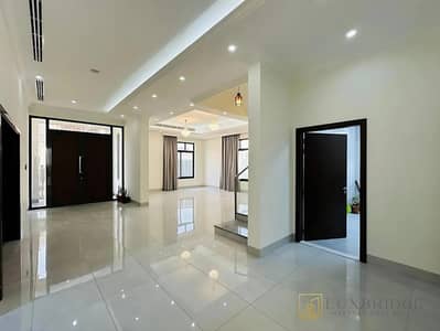 6 Bedroom Villa for Sale in Nad Al Sheba, Dubai - Exquisite | Many Options