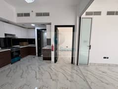 طابق أوسط || شبه مفروش || متاح للإيجار
