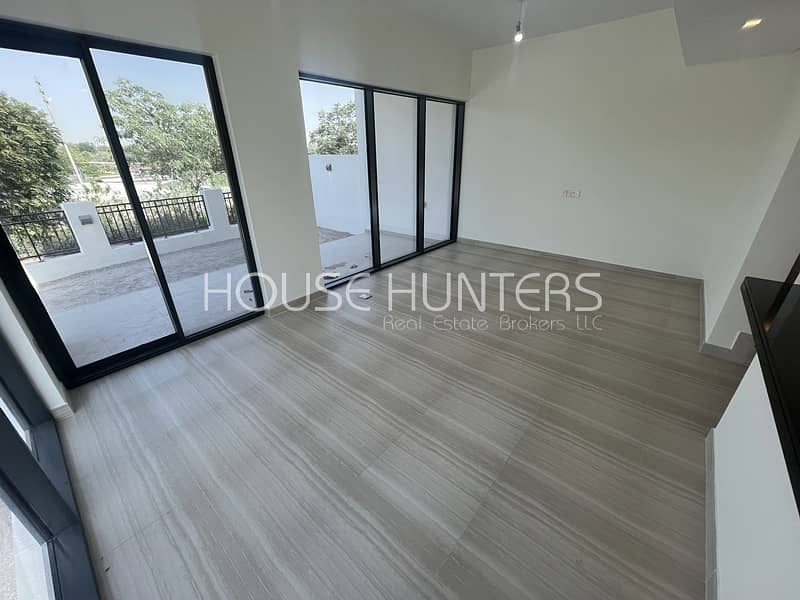 位于达马克山庄,公园别墅,卡莱罗别墅区 4 卧室的别墅 350000 AED - 11789108 位于达马克山庄,公园别墅,卡莱罗别墅区 4 卧室的别墅 350000 AED - 11789108