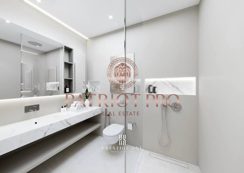 18 Bathroom-scaled. JPG