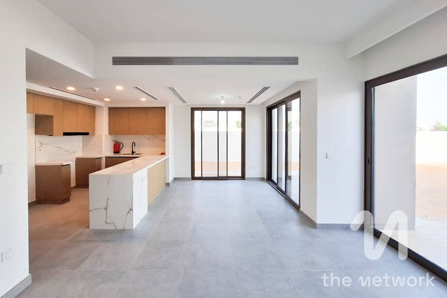 Таунхаус в Дубайлэнд,Вилланова,Ла Виолета,Ла Виолета 1, 4 cпальни, 220000 AED - 11789951 Таунхаус в Дубайлэнд,Вилланова,Ла Виолета,Ла Виолета 1, 4 cпальни, 220000 AED - 11789951
