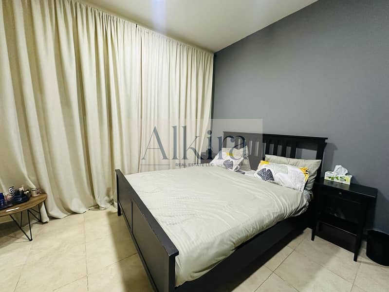 5 bd156dd5-f1d6-43b3-838b-d90356f2f8db. jpg