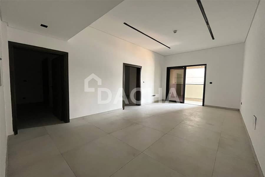 Upgraded | Vacant | Premium Amenities Upgraded | Vacant | Premium Amenities