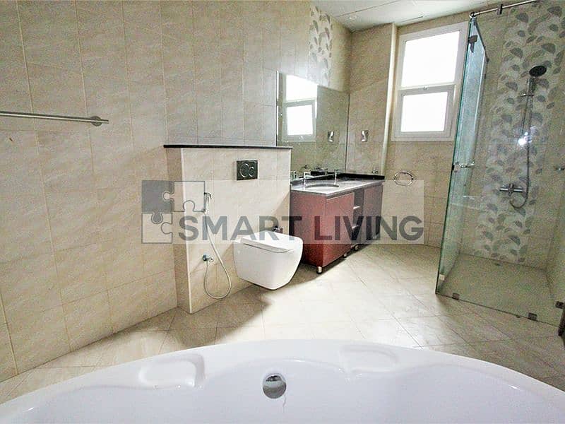 11 Marina_Atzert_Dubai_Real_Estate_Dubailand_The_Villa_Hacienda_Custom_Bath. jpg