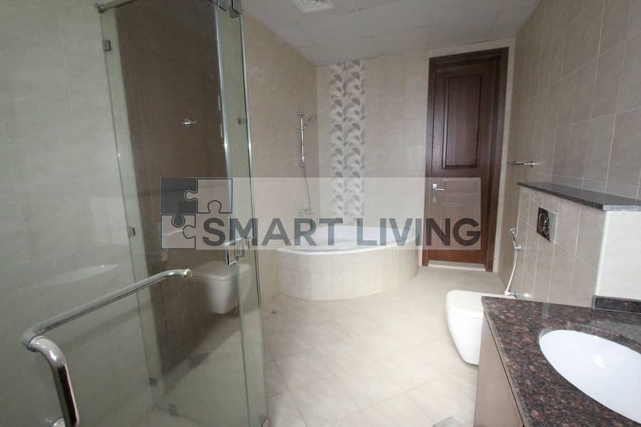 12 Marina_Atzert_Dubai_Real_Estate_Dubailand_The_Villa_Hacienda_Custom_Master_Bathroom. JPG