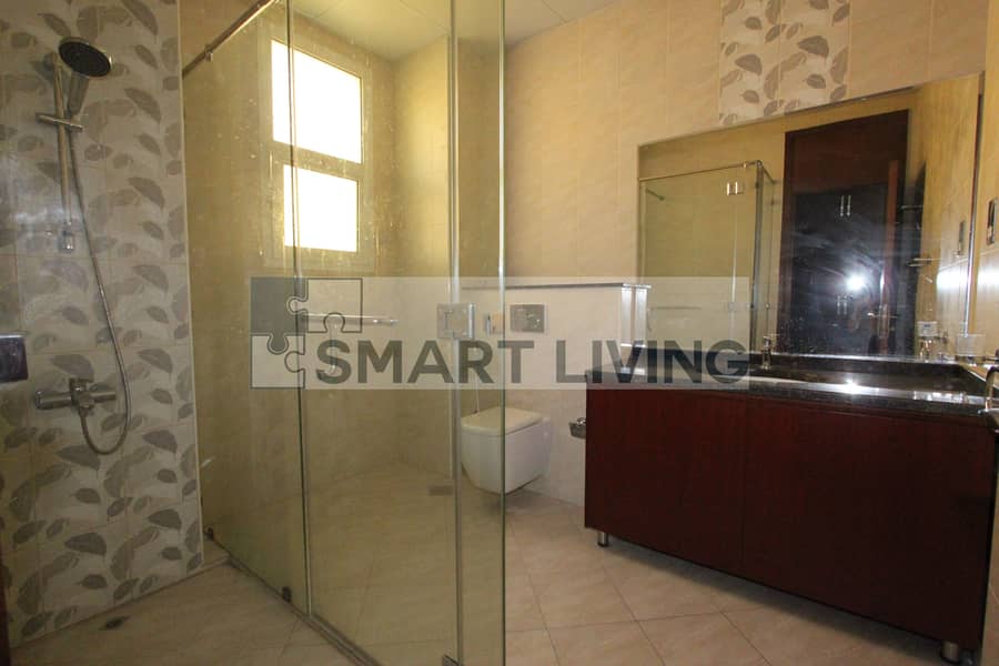 18 Marina_Atzert_Dubai_Real_Estate_Dubailand_The_Villa_Hacienda_Custom_Shower. JPG
