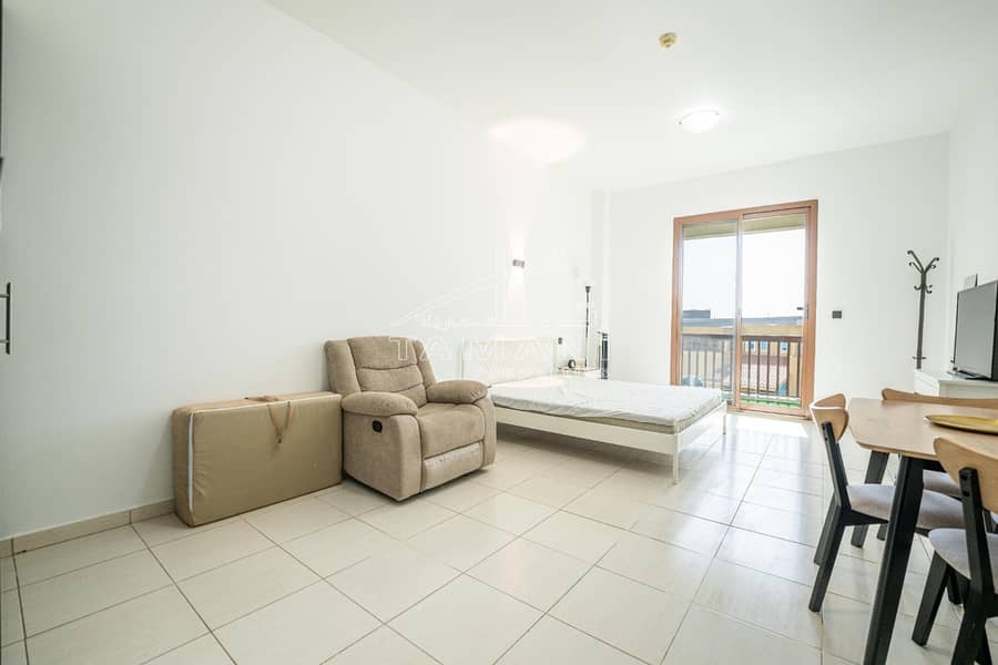Big studio Ready to move in Fully furnished Big studio Ready to move in Fully furnished