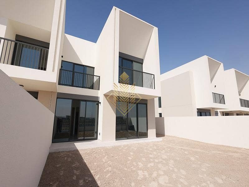 位于城市广场,马哈联排别墅 4 卧室的别墅 3400000 AED - 11791419 位于城市广场,马哈联排别墅 4 卧室的别墅 3400000 AED - 11791419