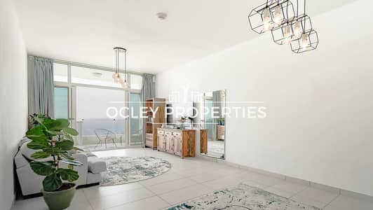 2 Bedroom Flat for Rent in Palm Jumeirah, Dubai - 1732796358537. jpg